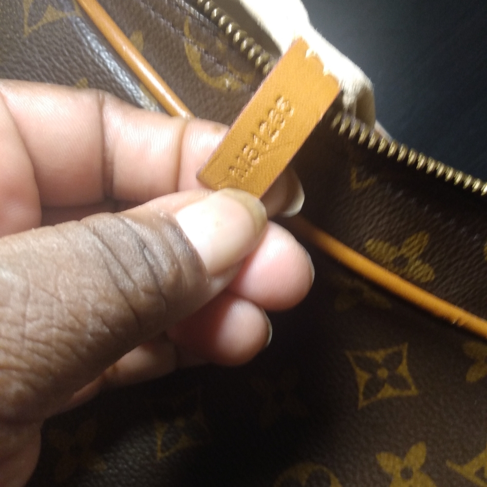 Handbag - Picture 5 of 8